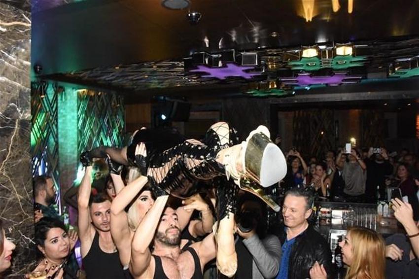 Yonca Evcimik: 20'lik kızlara taş çıkartırım!