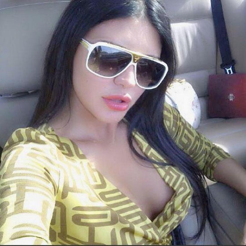 Ebru Polat'tan Miami'de ateşli klip!