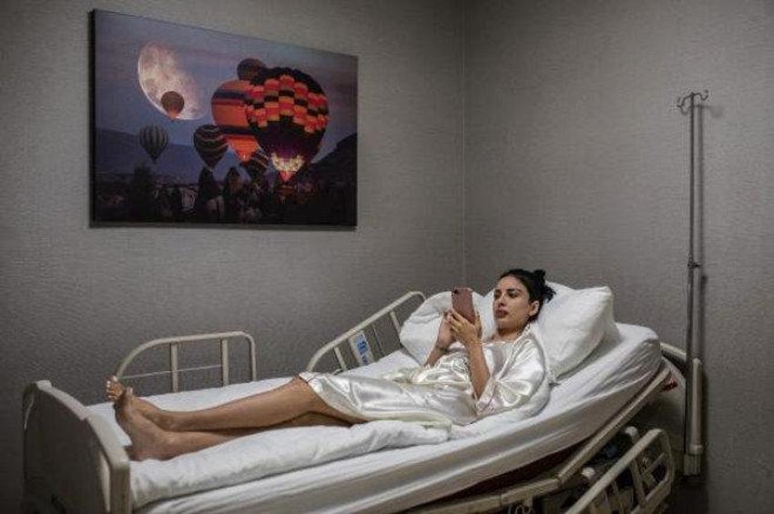 Kardashian'a benzemek için Türkiye'ye geldi!