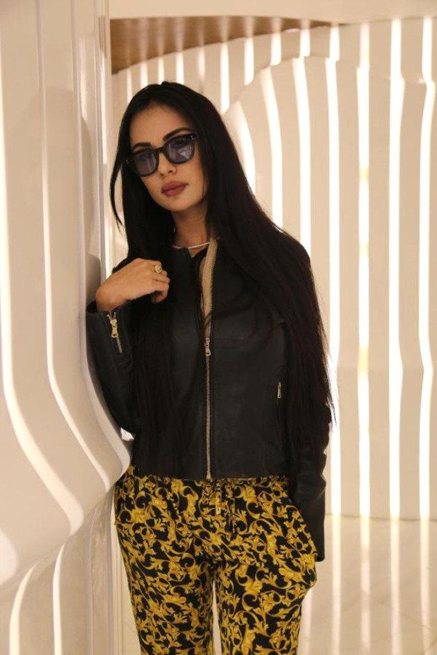 Kardashian'a benzemek için Türkiye'ye geldi!