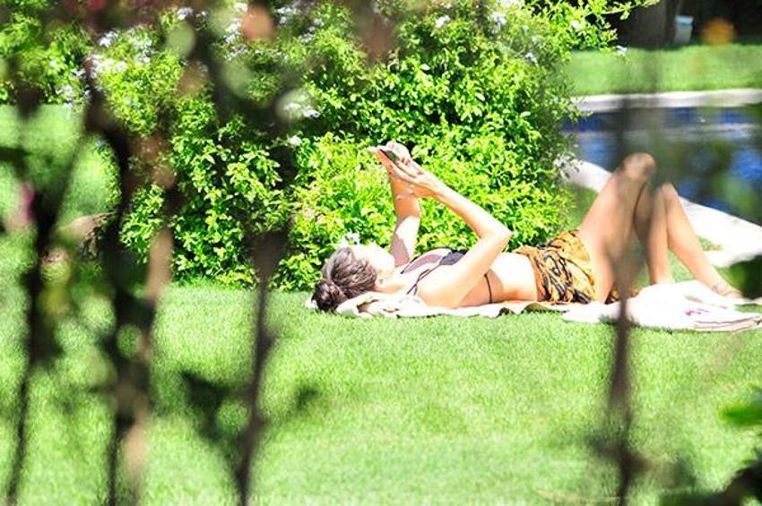 Adriana Lima'yı görenler dönüp bir daha baktı!