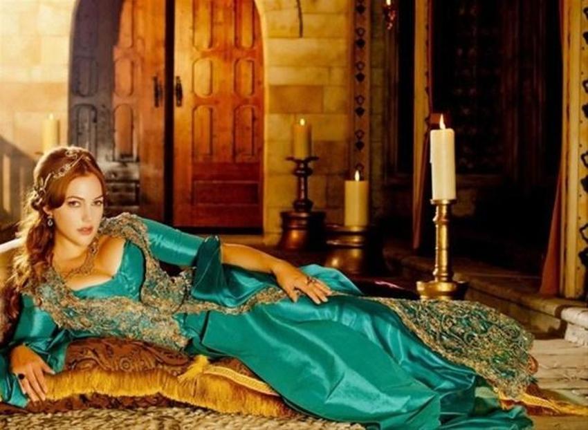 Bomba iddia! Boşanmayı Meryem Uzerli ile kutladı...