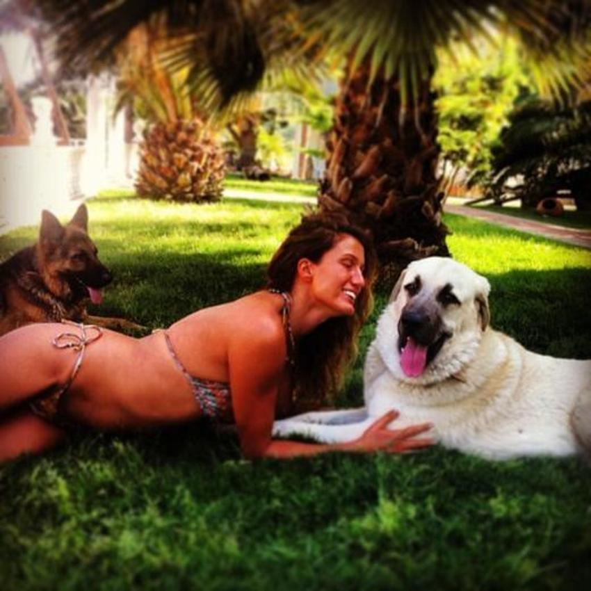Tuğba Özay 'Survivor'da yaptığı hırsızlığı açıkladı!