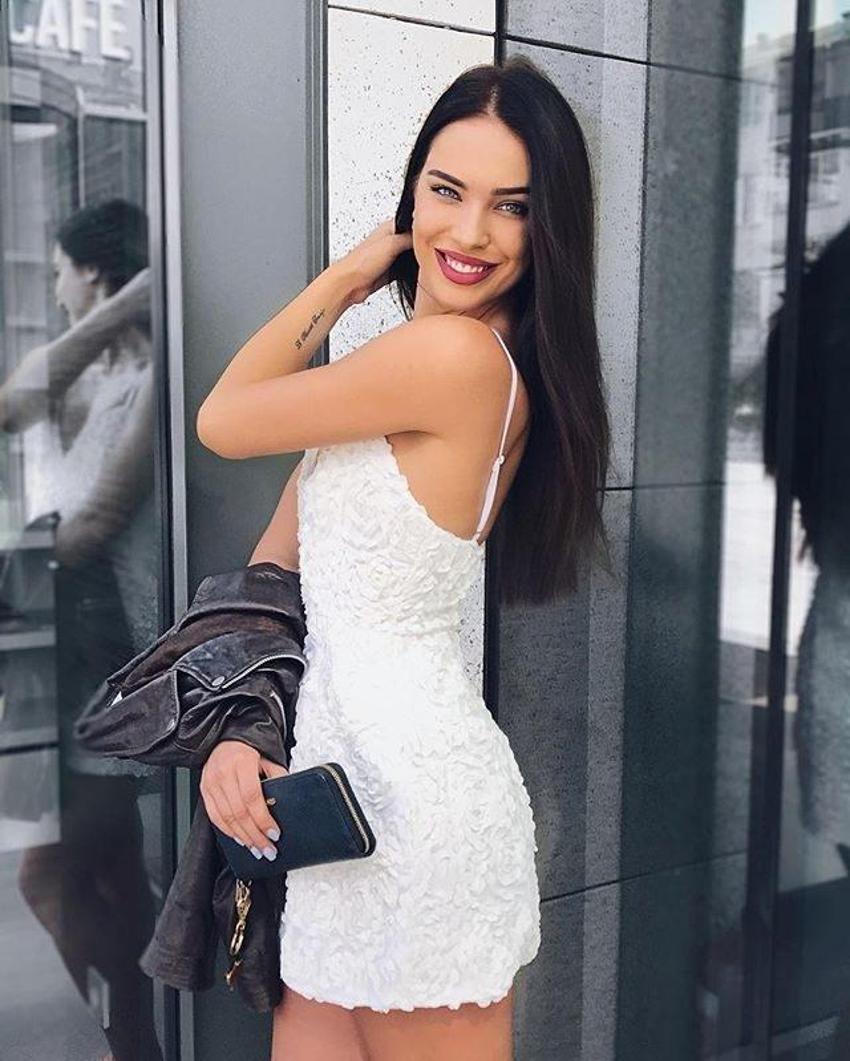 Adriana Lima'yı unutturan Rus güzel: Dasha Kina