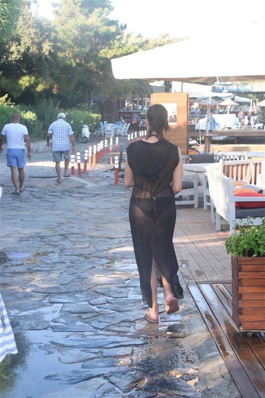 Zehra bombayı patlattı: Evlilik teklifini ben yaptım!