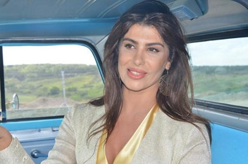 Hatice'den seksi paylaşım: Hükümet gibi kadınım!