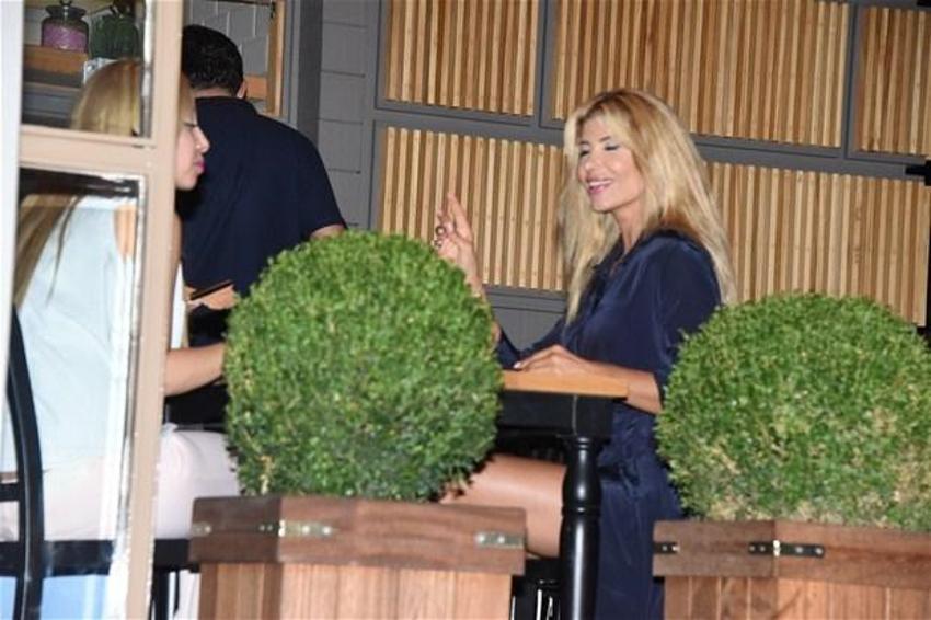 Hatice'den seksi paylaşım: Hükümet gibi kadınım!