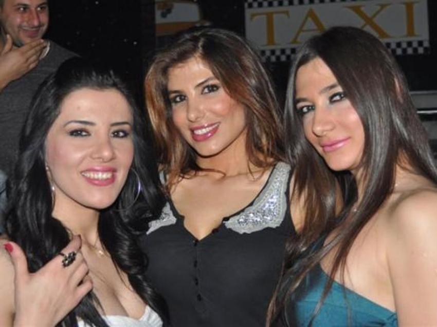 Hatice'den seksi paylaşım: Hükümet gibi kadınım!