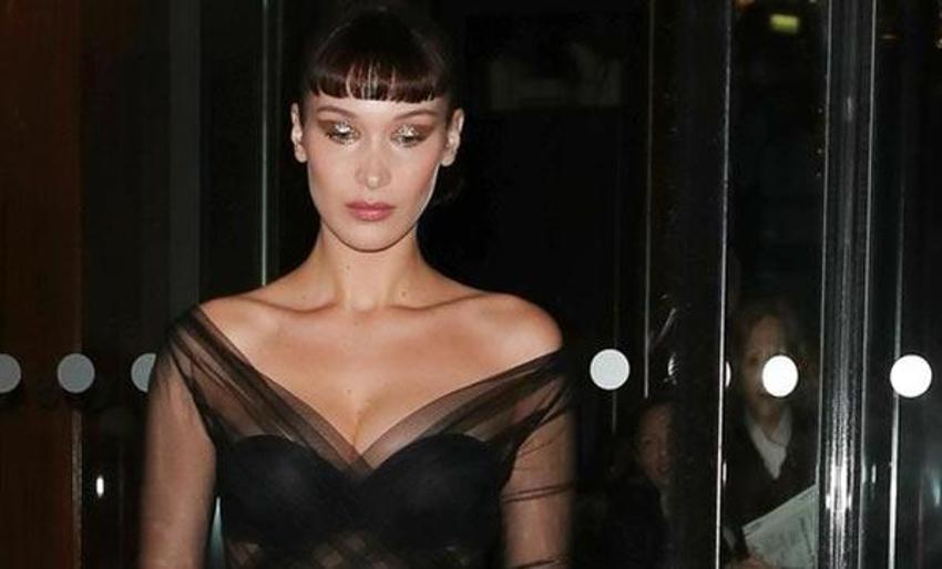 Bella Hadid'in zor anları! Göğsü açıldı ve...