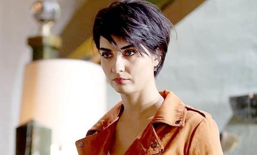 Tuba Büyüküstün şimdi yandı! Çakma çıktı...