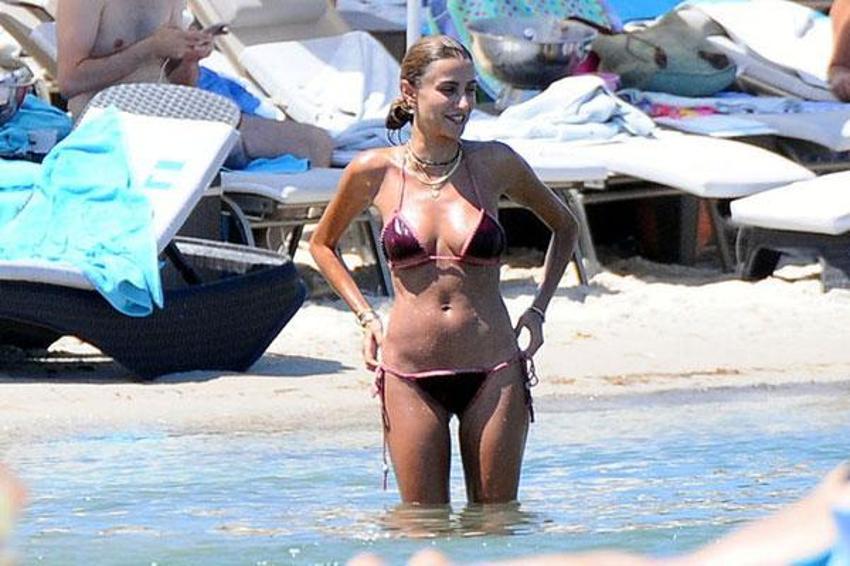 Özge Ulusoy paylaştı: İyi değilim, seni çok seviyorum!
