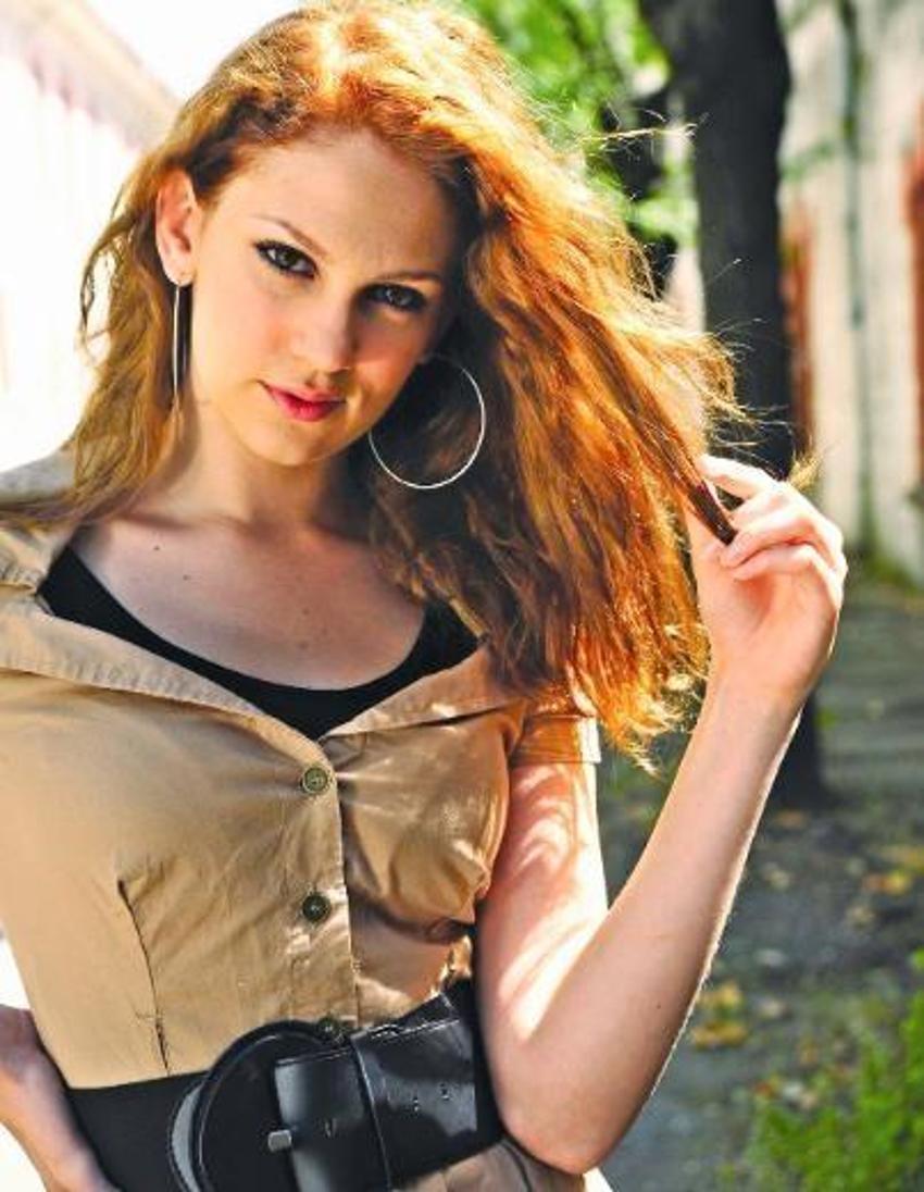 Farah Zeynep'ten itiraf: Tam öpüşecekken...