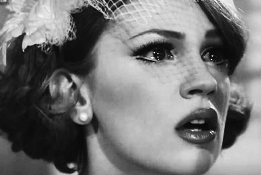 Farah Zeynep'ten itiraf: Tam öpüşecekken...