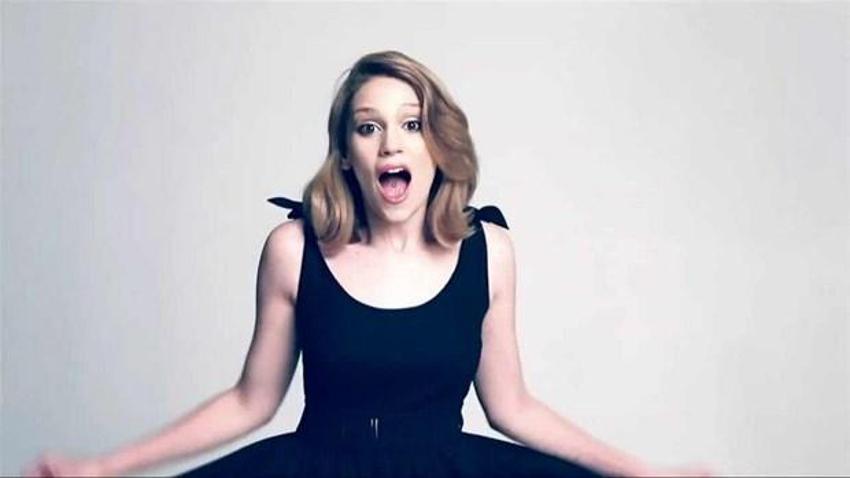 Farah Zeynep'ten itiraf: Tam öpüşecekken...