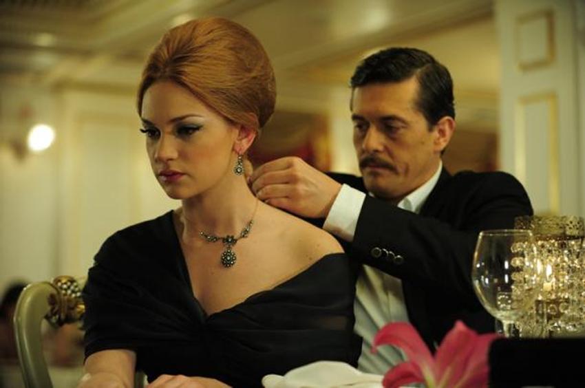Farah Zeynep'ten itiraf: Tam öpüşecekken...