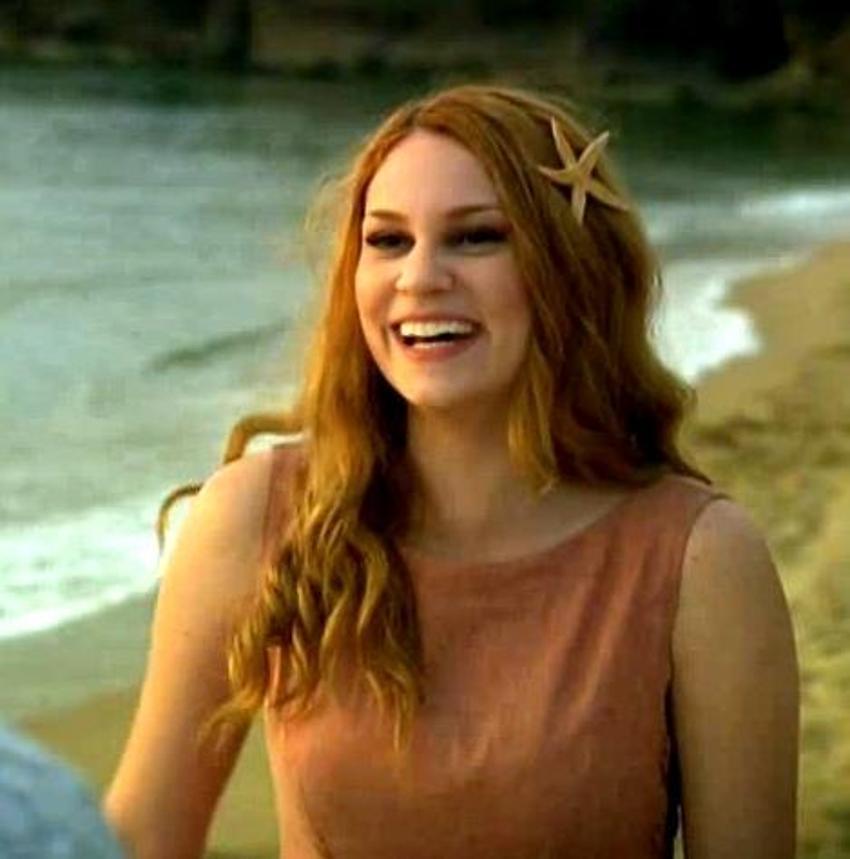 Farah Zeynep'ten itiraf: Tam öpüşecekken...