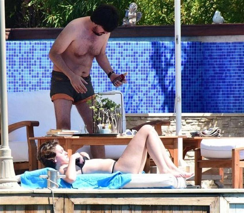 Farah Zeynep'ten itiraf: Tam öpüşecekken...