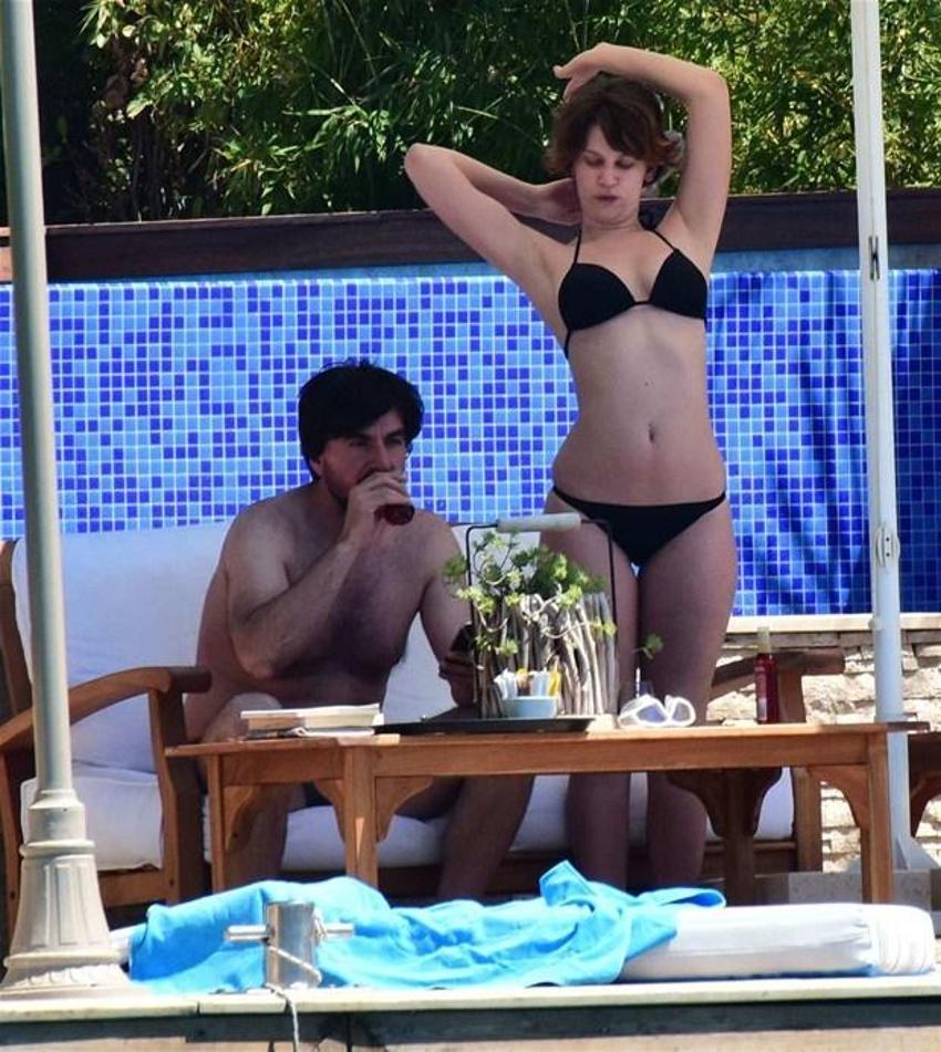 Farah Zeynep'ten itiraf: Tam öpüşecekken...
