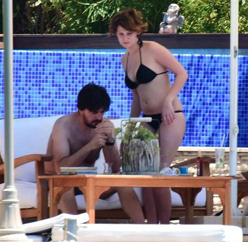 Farah Zeynep'ten itiraf: Tam öpüşecekken...