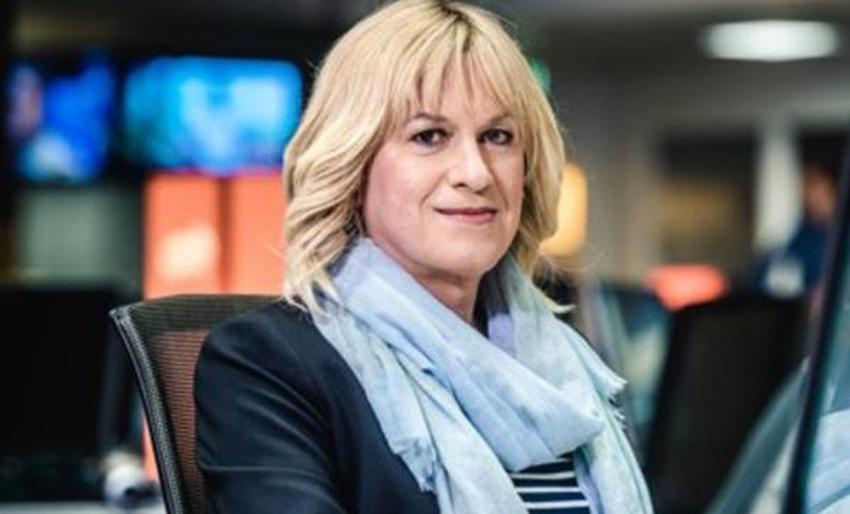 Cinsiyet değiştirerek kadın oldu!