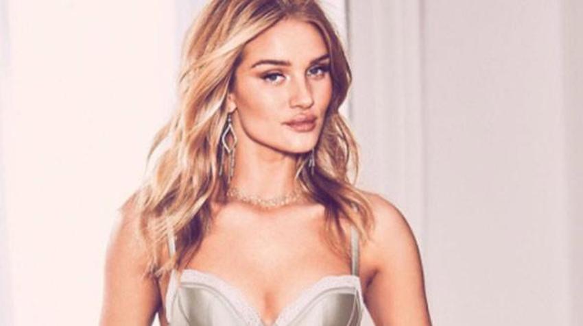 Rosie Huntington-Whiteley yatakta...