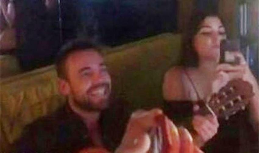 Hande Erçel'i şoke eden haber!