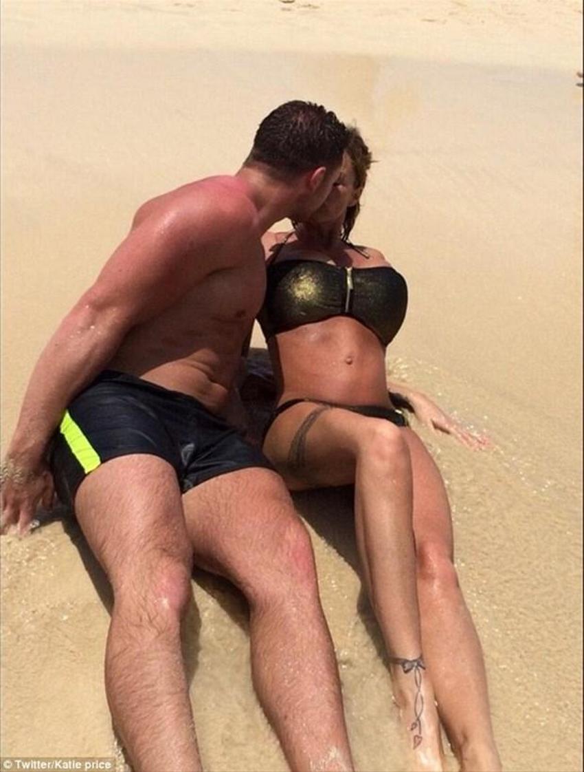 Katie Price'ten üzücü haber! Yüzü...