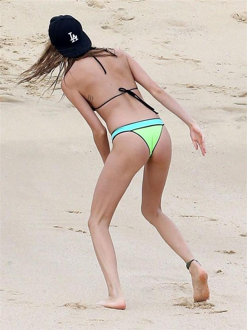 Behati Prinsloo'nun bebekliği!