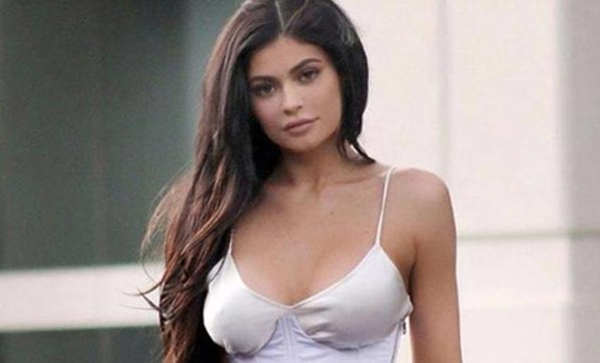 Kimse inanmadı; ancak Kyle Jenner anne oldu!