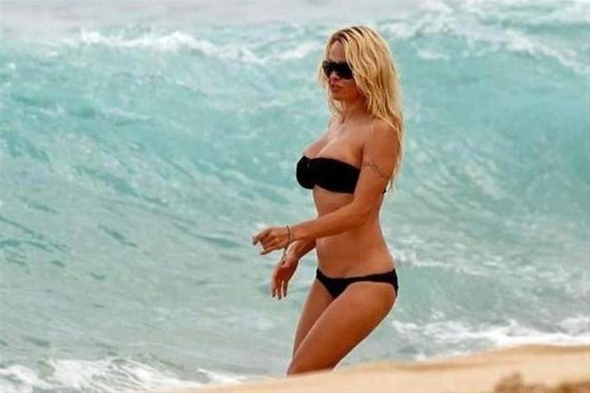 Pamela Anderson: Sevgilimle vücut diliyle anlaşıyoruz!