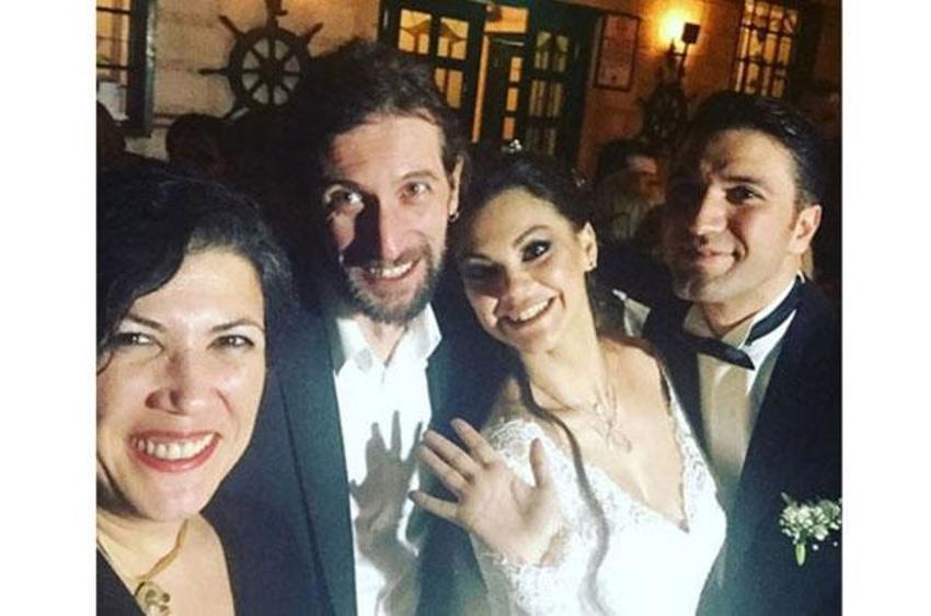 Seksi şarkıcı Nez beş dakikada boşandı!