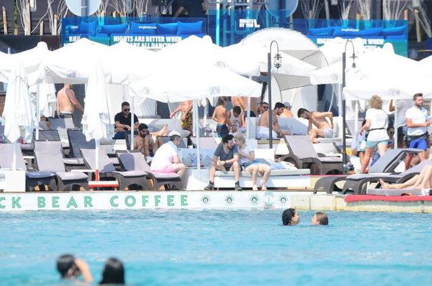 17 yaşındaki Aleyna Tilki'den dudaklarına operasyon!