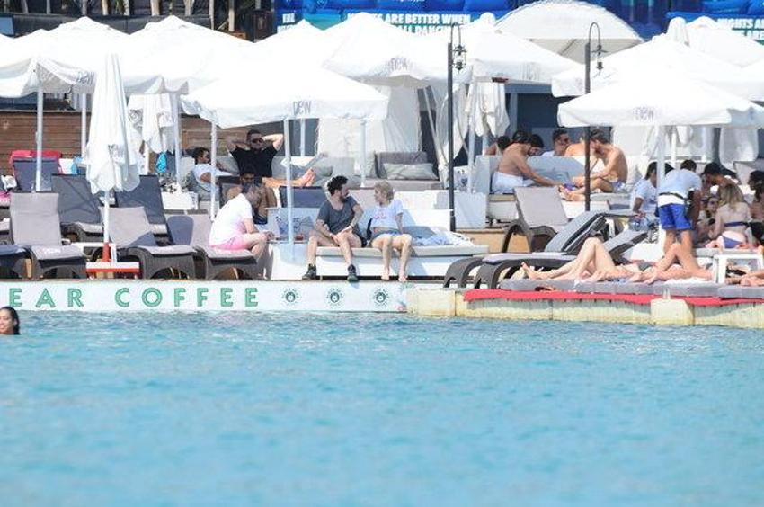 17 yaşındaki Aleyna Tilki'den dudaklarına operasyon!