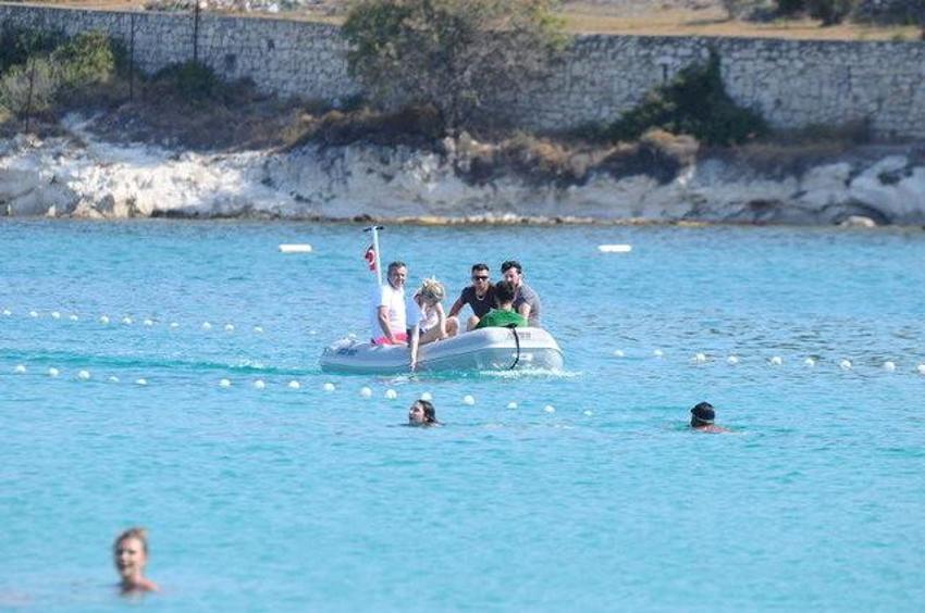 17 yaşındaki Aleyna Tilki'den dudaklarına operasyon!