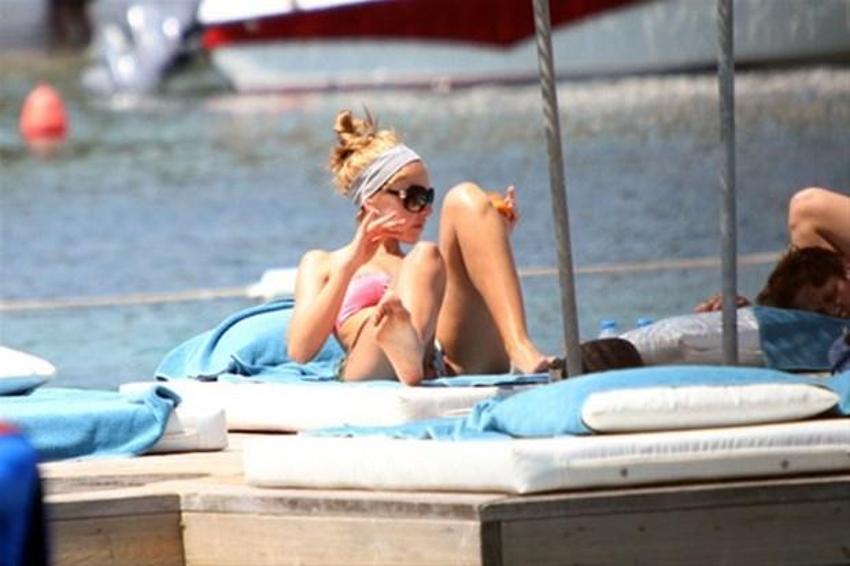 Hadise çileden çıktı: Yasaklar, sansürler...