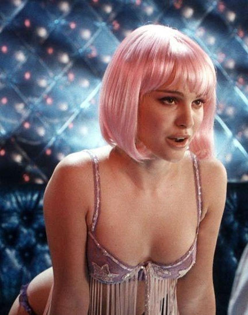 Natalie Portman'dan şoke eden itiraf: Memeleri tomurcuklanmış...