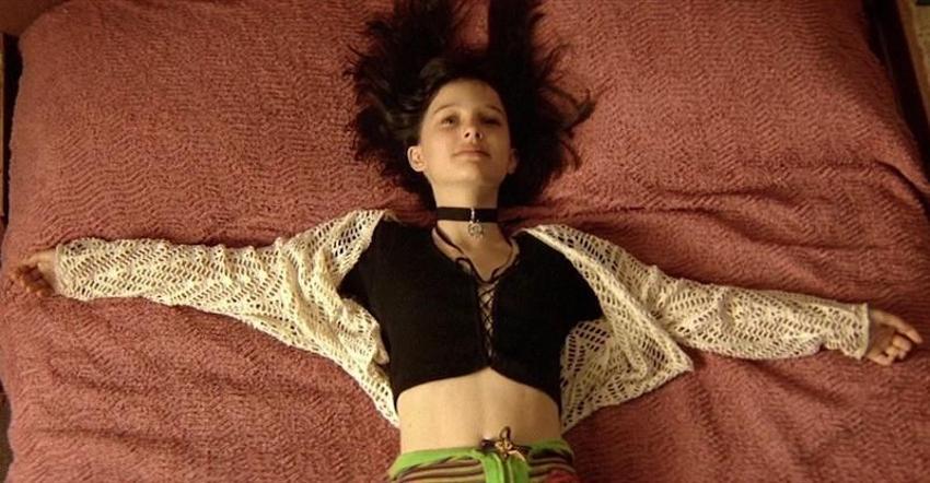 Natalie Portman'dan şoke eden itiraf: Memeleri tomurcuklanmış...