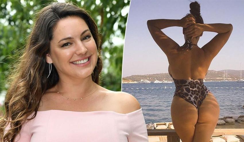 Kelly Brook paylaşmaya doymadı!