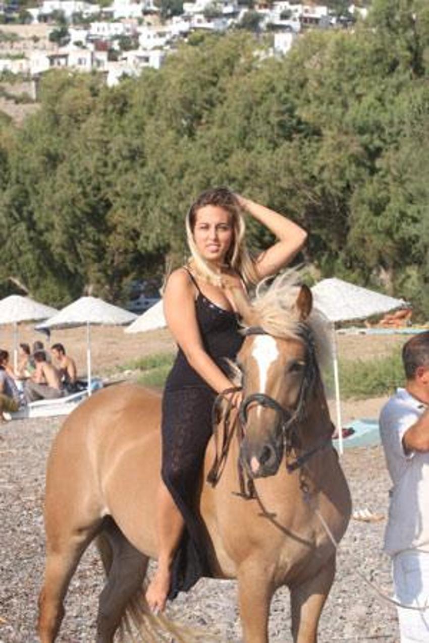Ahu Tuğba'nın kızına kötü haber!