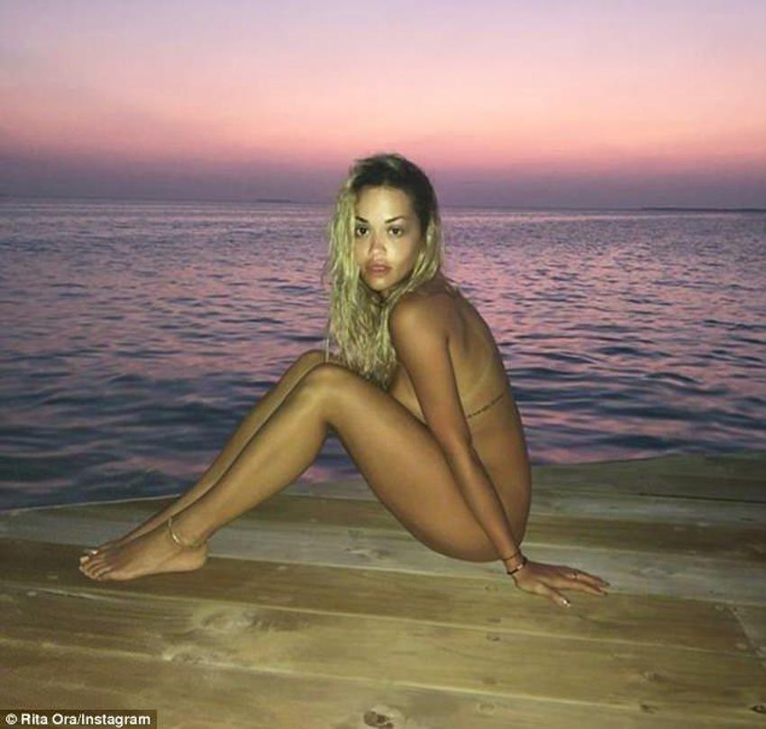 Rita Ora'dan olay yaratan paylaşımlar!