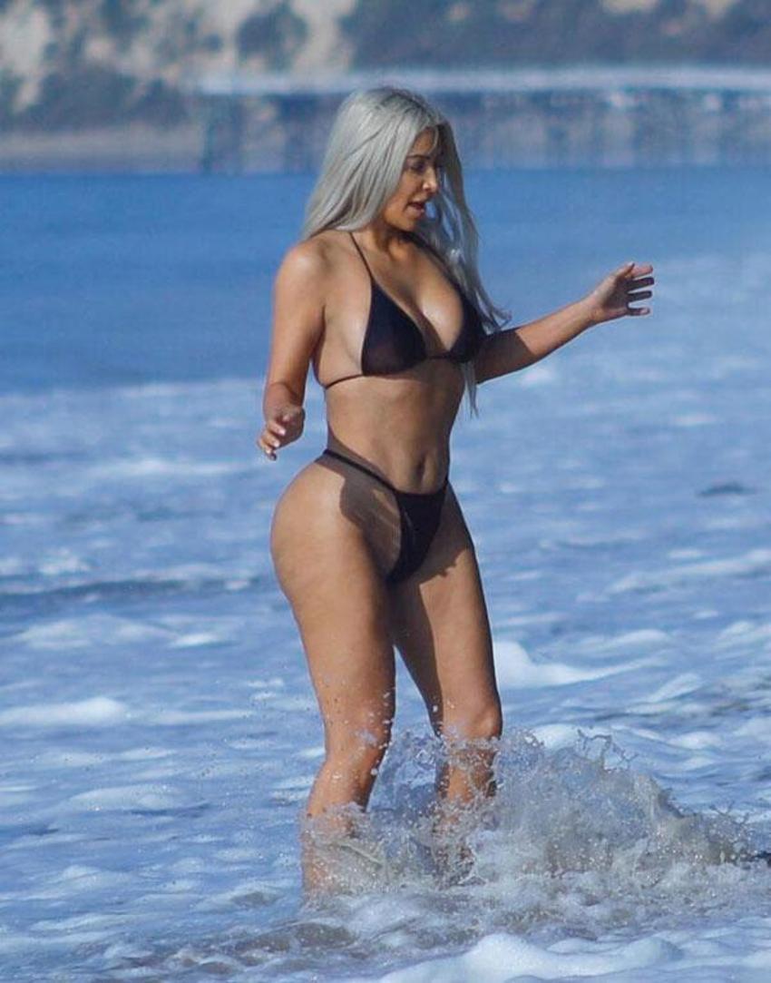 Kars’ta Kim Kardashian’a tepki!