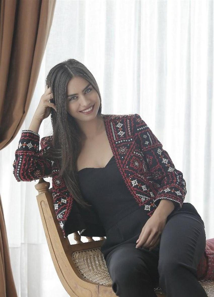 Amine Gülşe: Öpüşmek zorundayım; çünkü...