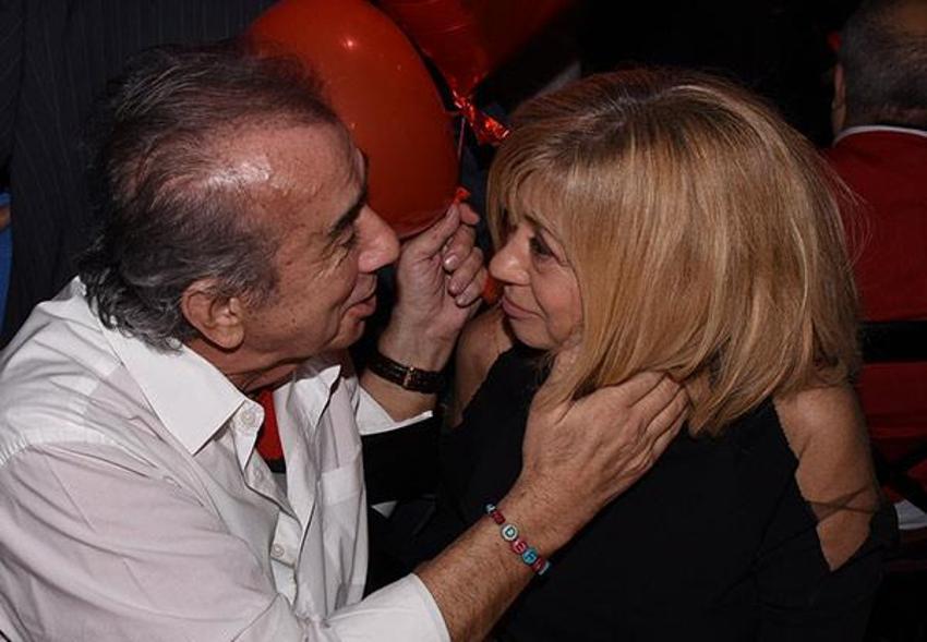 Usta oyuncu öpmeye doyamadı!