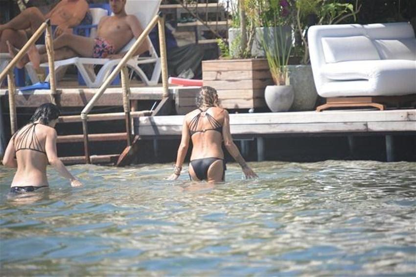 Eliz Sakuçoğlu törene böyle katıldı!