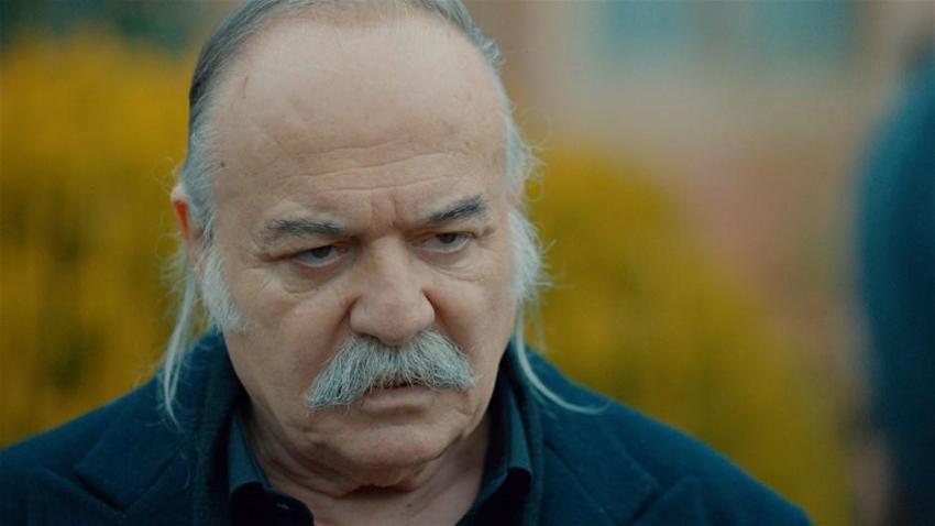 Usta oyuncu Çetin Tekindor tanınmaz halde!