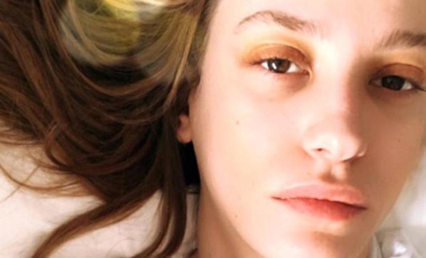 Serenay Sarıkaya'dan seksi selfie!