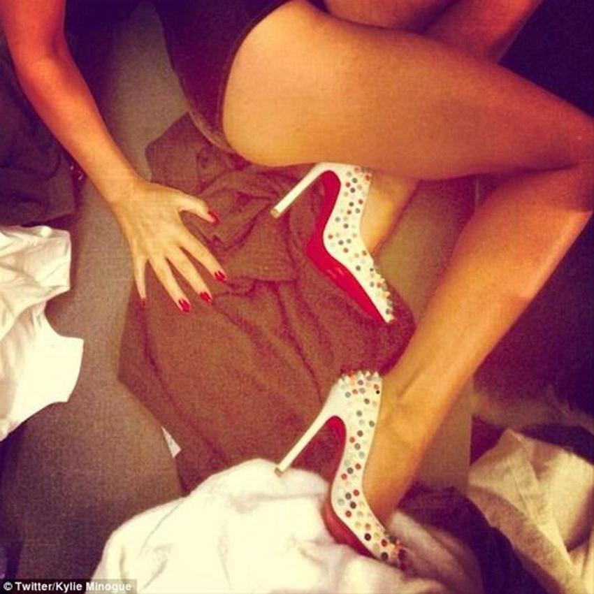 Kylie Minogue ile tokalaşmak 5 bin TL!