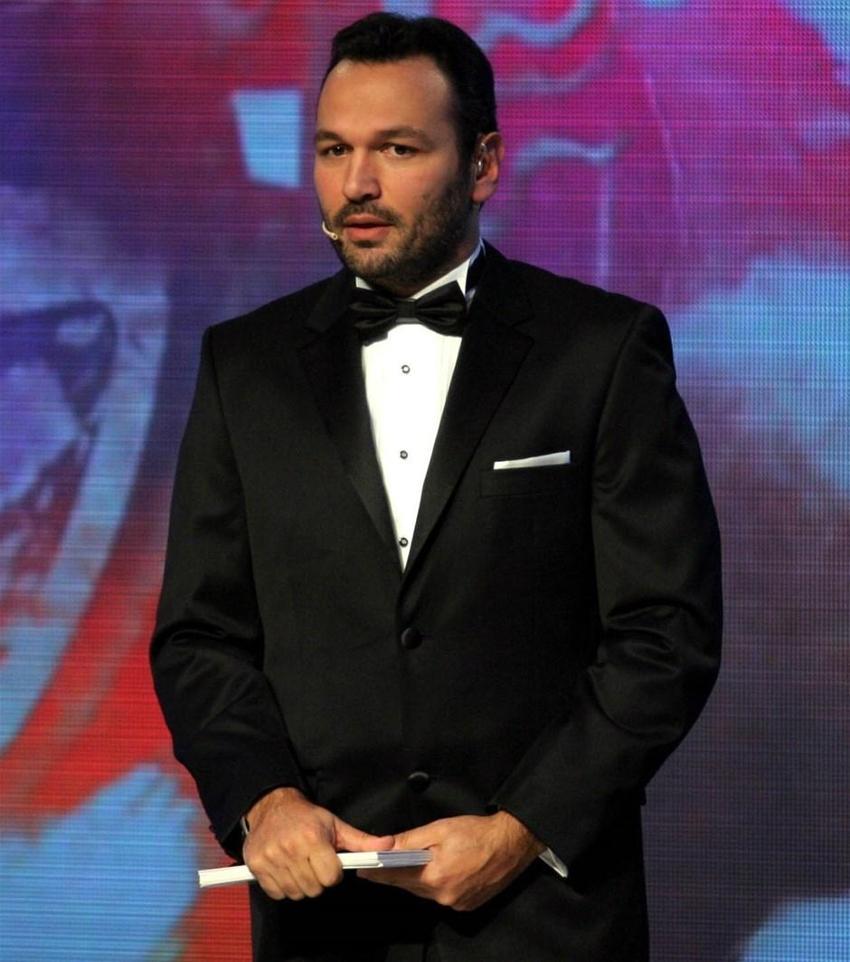 Ali Sunal'dan 5 milyon TL'lik düğün jesti!