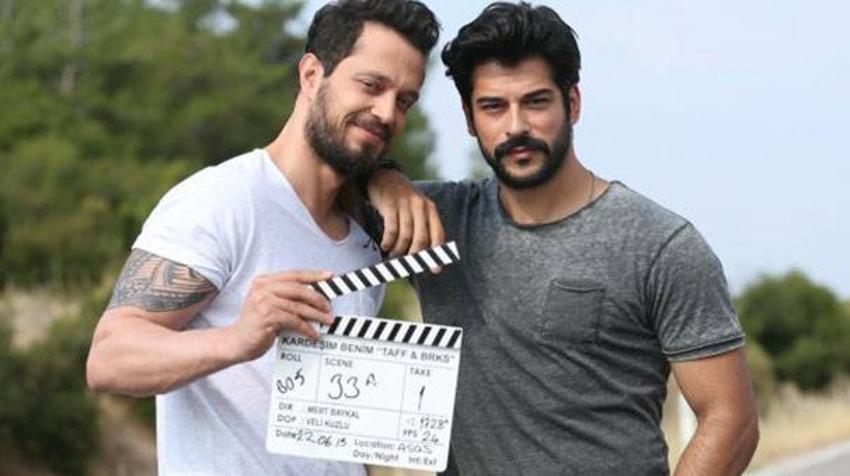 Burak Özçivit tek tek hepsini sildi!