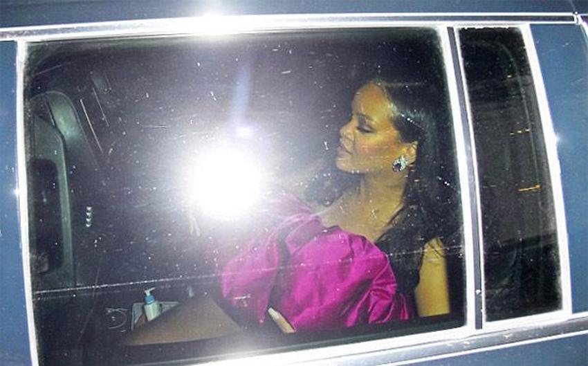 Rihanna’nın çılgın ve gizli partisi!
